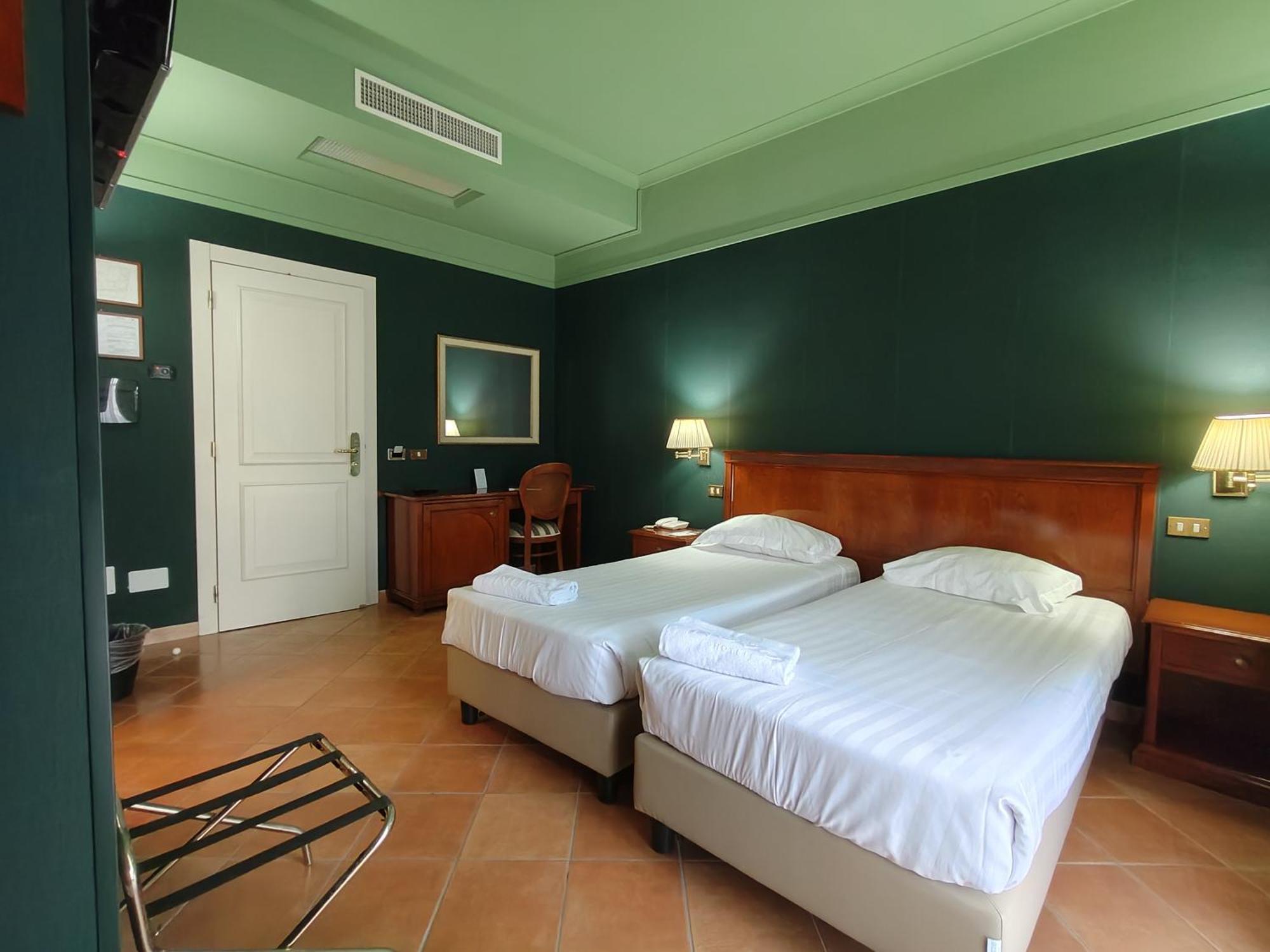 Hotel Nuvo Napoli Phòng bức ảnh