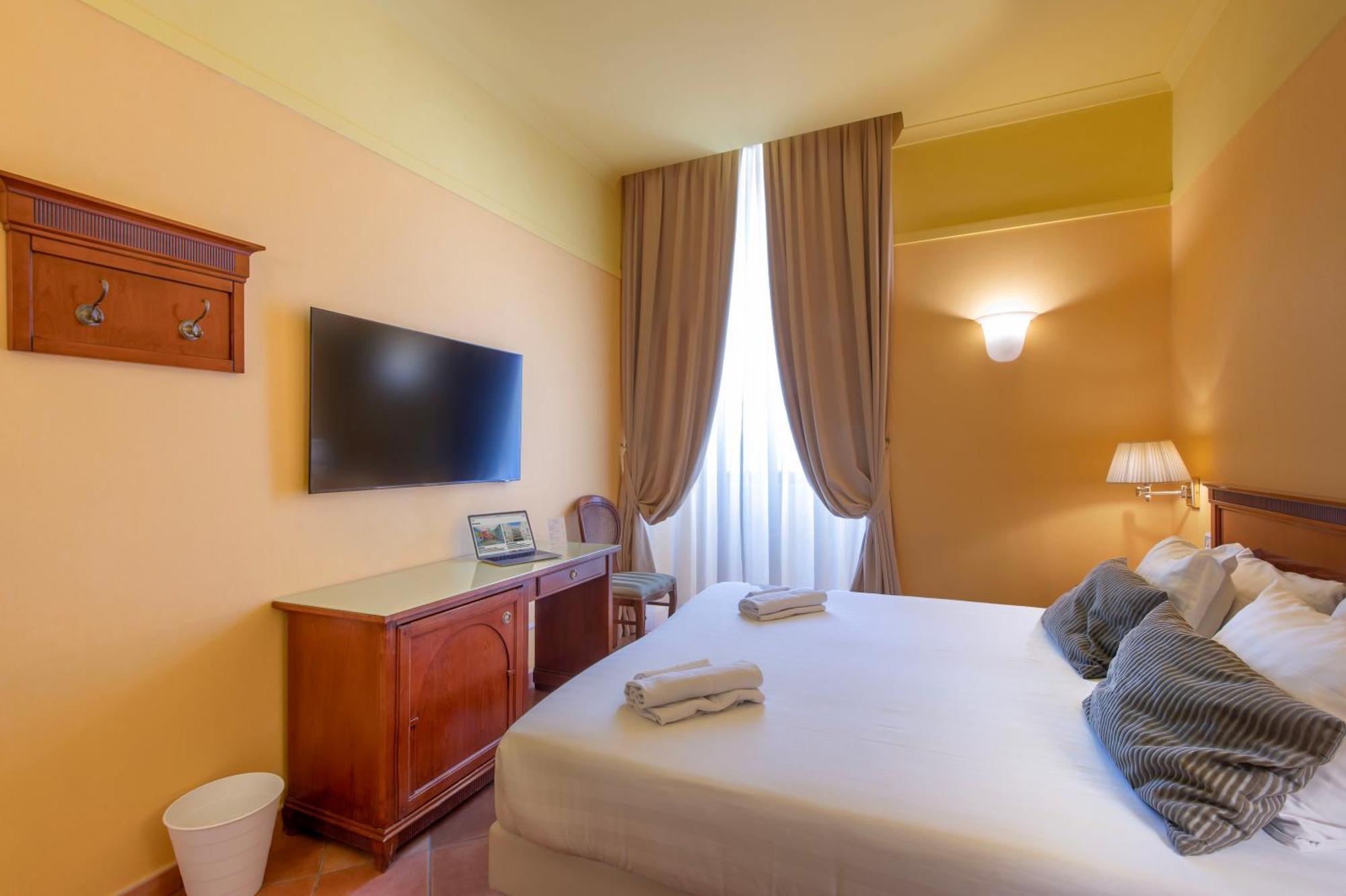 Hotel Nuvo Napoli Ngoại thất bức ảnh